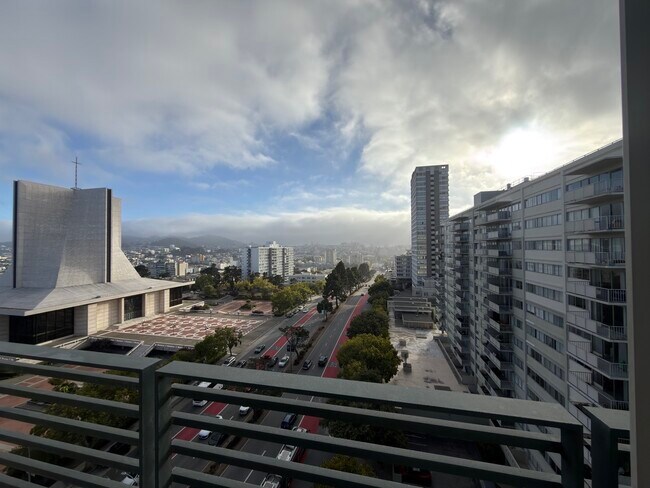 Building Photo - 1388 Gough St