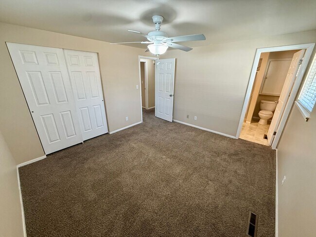 Building Photo - Charming, Updated Ranch-Style Home Near Lake Loveland