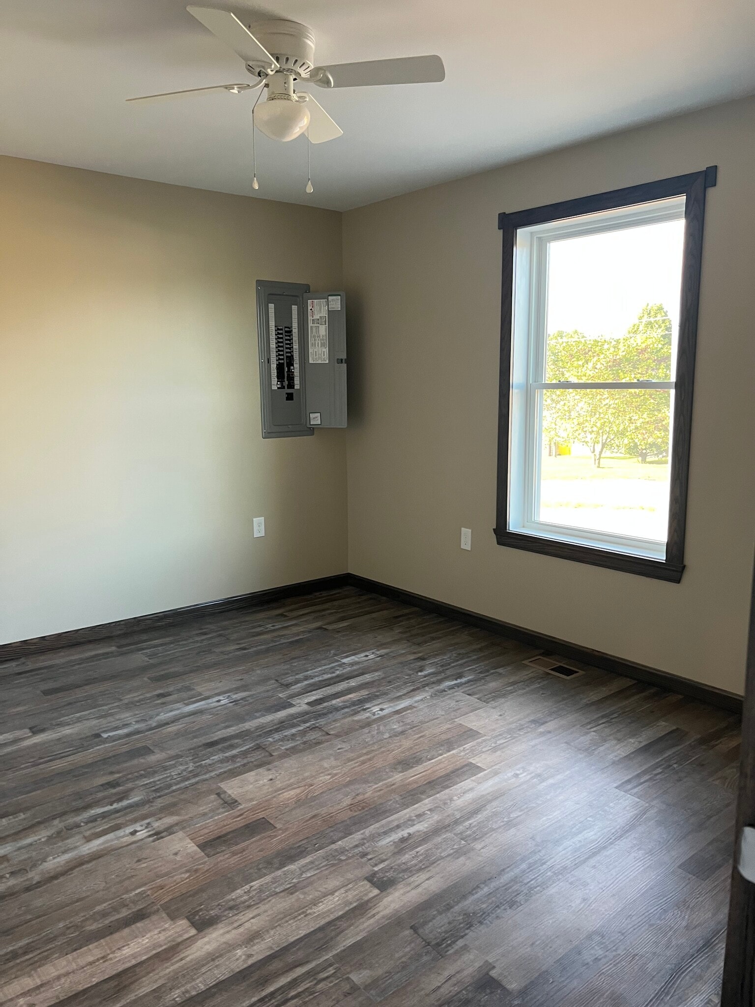 Bedroom #3 - 96 Hanshew Ln