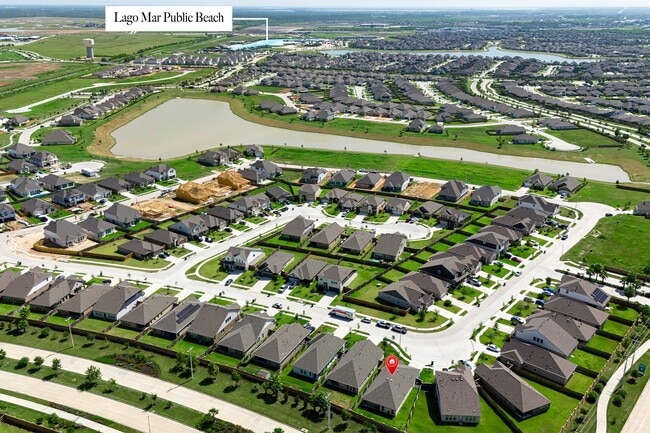Building Photo - 2701 Meridian Spgs Dr