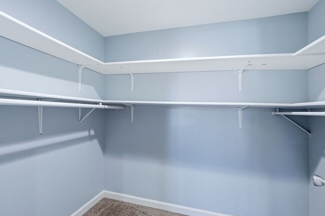 Building Photo - Updated 3BR Home with Fenced Yard & Garage