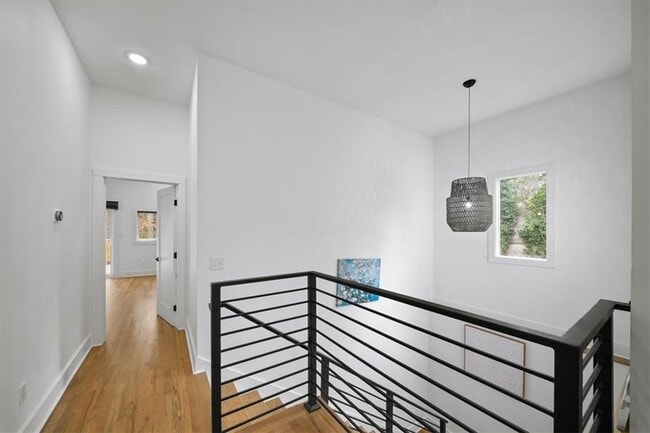 Building Photo - 1846 Rogers Ave SW