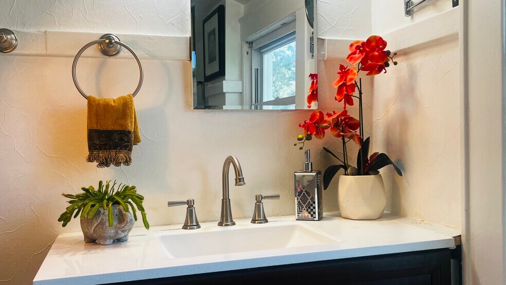 BATHROOM - 216 Academy St