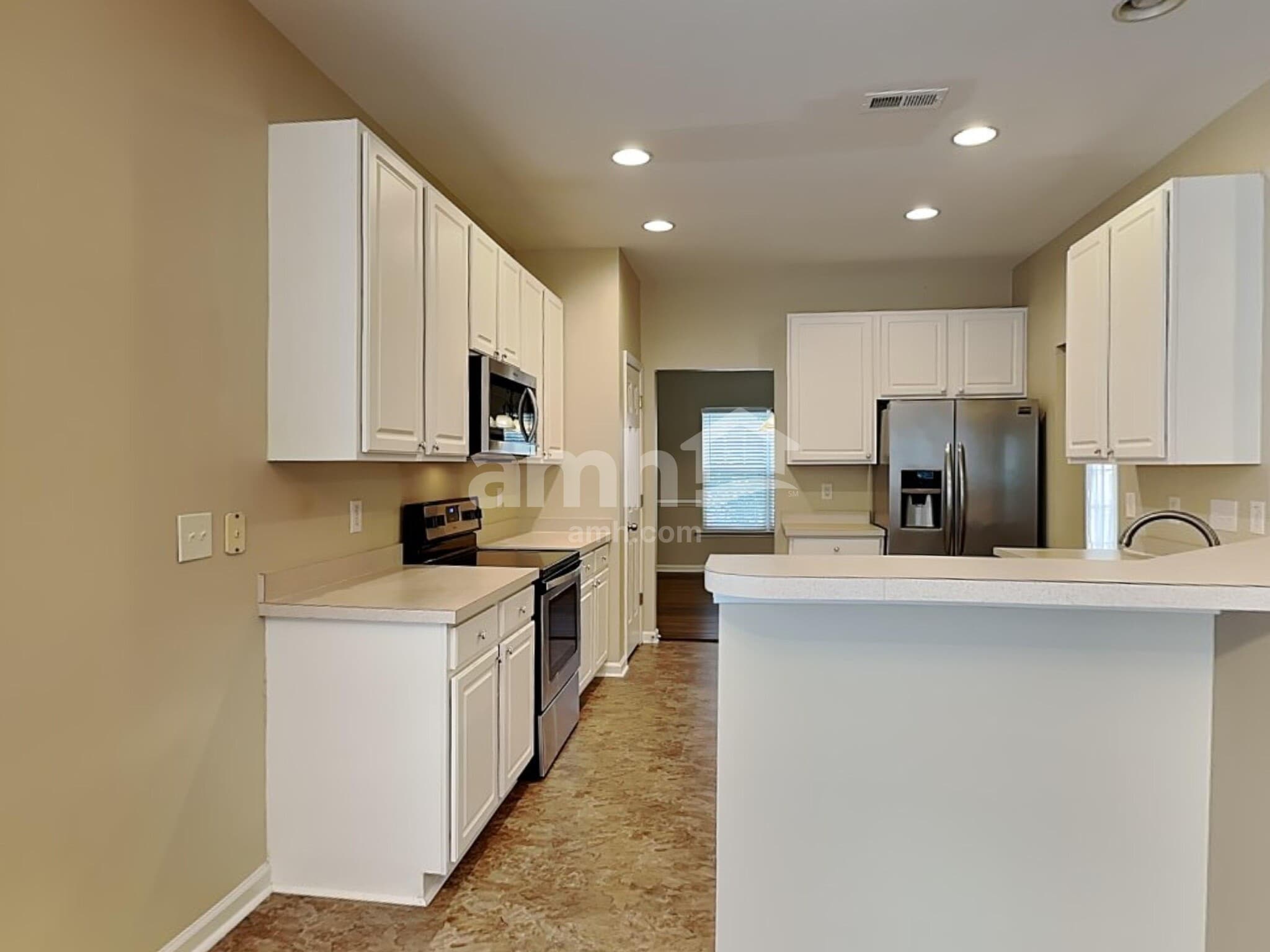 Building Photo - 635 Chadwyck Dr