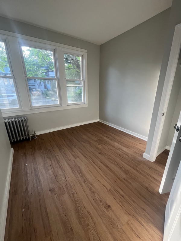 Building Photo - 144-46 S Durand Pl