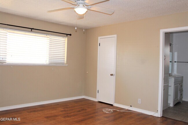 Building Photo - 9913 Trinidad Dr