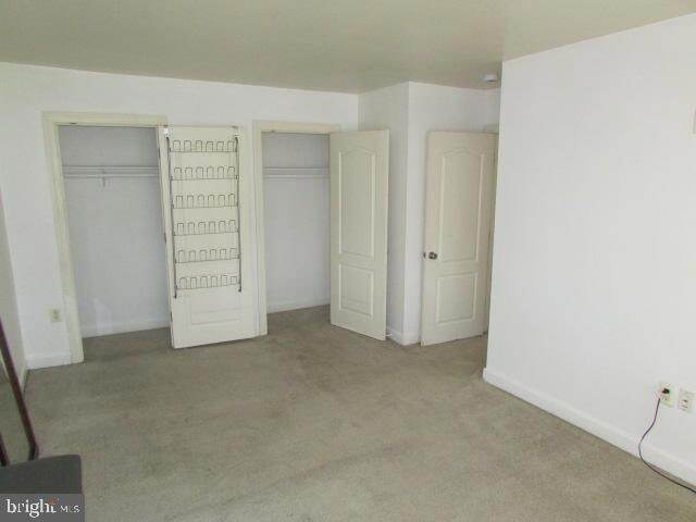 Building Photo - 6310 Hil-Mar Dr