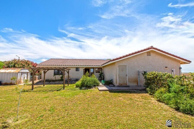 Building Photo - 4296 W County 15th St