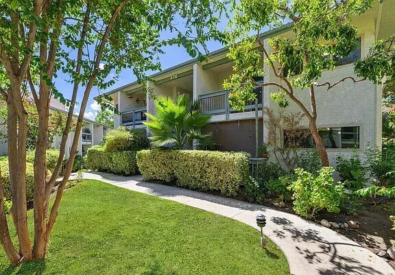 Building Photo - 4716 Park Granada