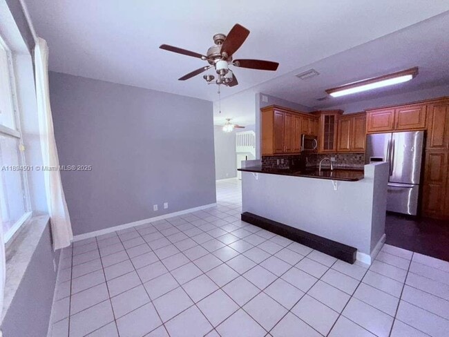 Building Photo - 16839 SW 1st Manor