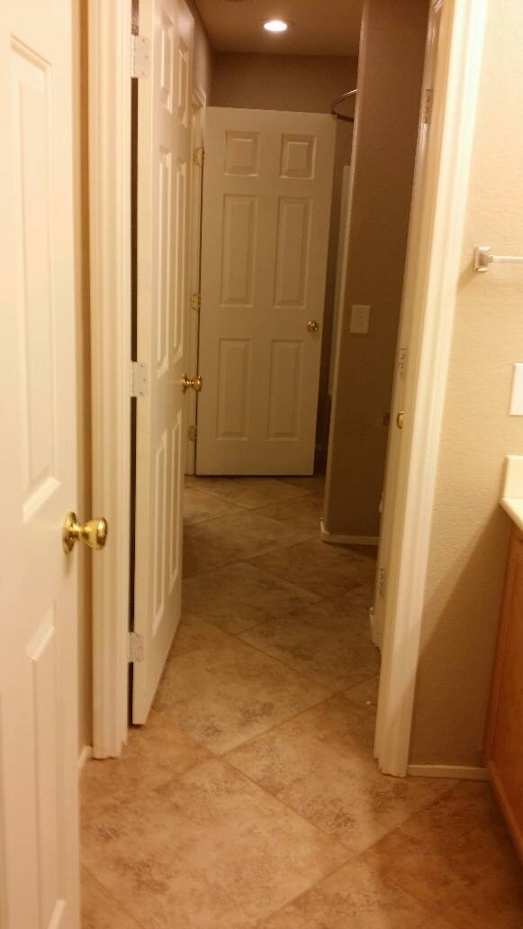 Building Photo - 828 Bussora Rose Dr