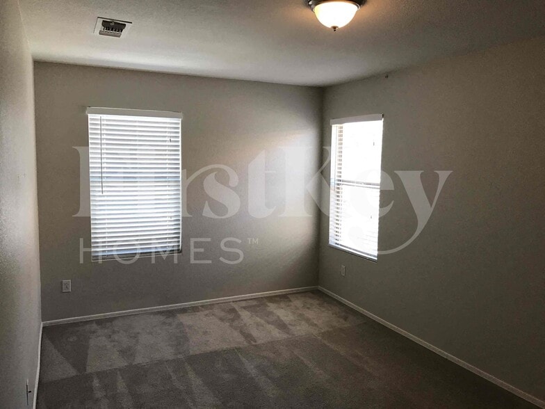 Building Photo - 3959 S Nebraska St