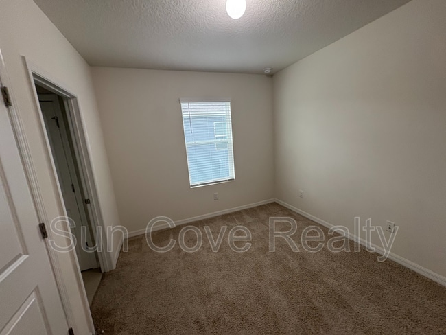 Building Photo - 32997 Kaloko Rd