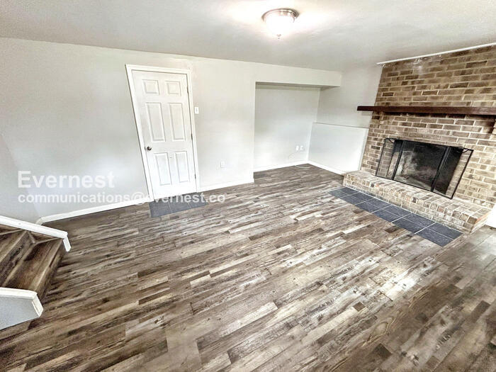 Building Photo - 6418 McLean St