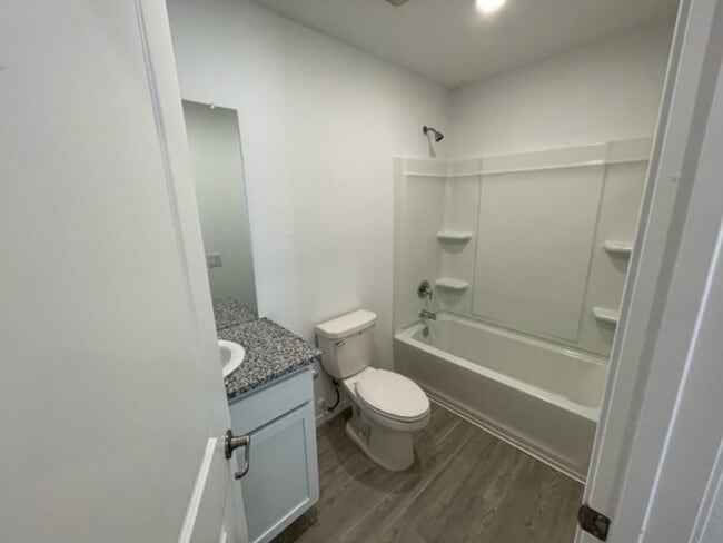 Building Photo - Ready for Move In- Modern & Roomy- 4 Bedro...