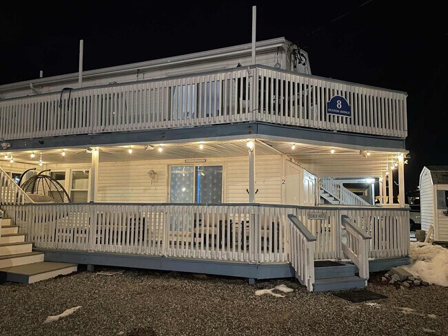 Building Photo - 8 Duston Ave