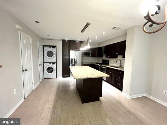 Building Photo - 3840 Steppes Ct