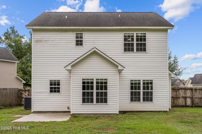 Building Photo - 1004 Summerfield Ct