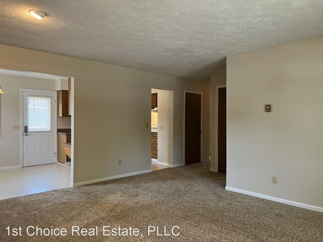 Building Photo - 2 br, 1 bath House - 420 West