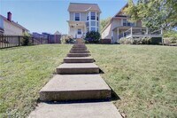 Building Photo - 2494 W 7th St