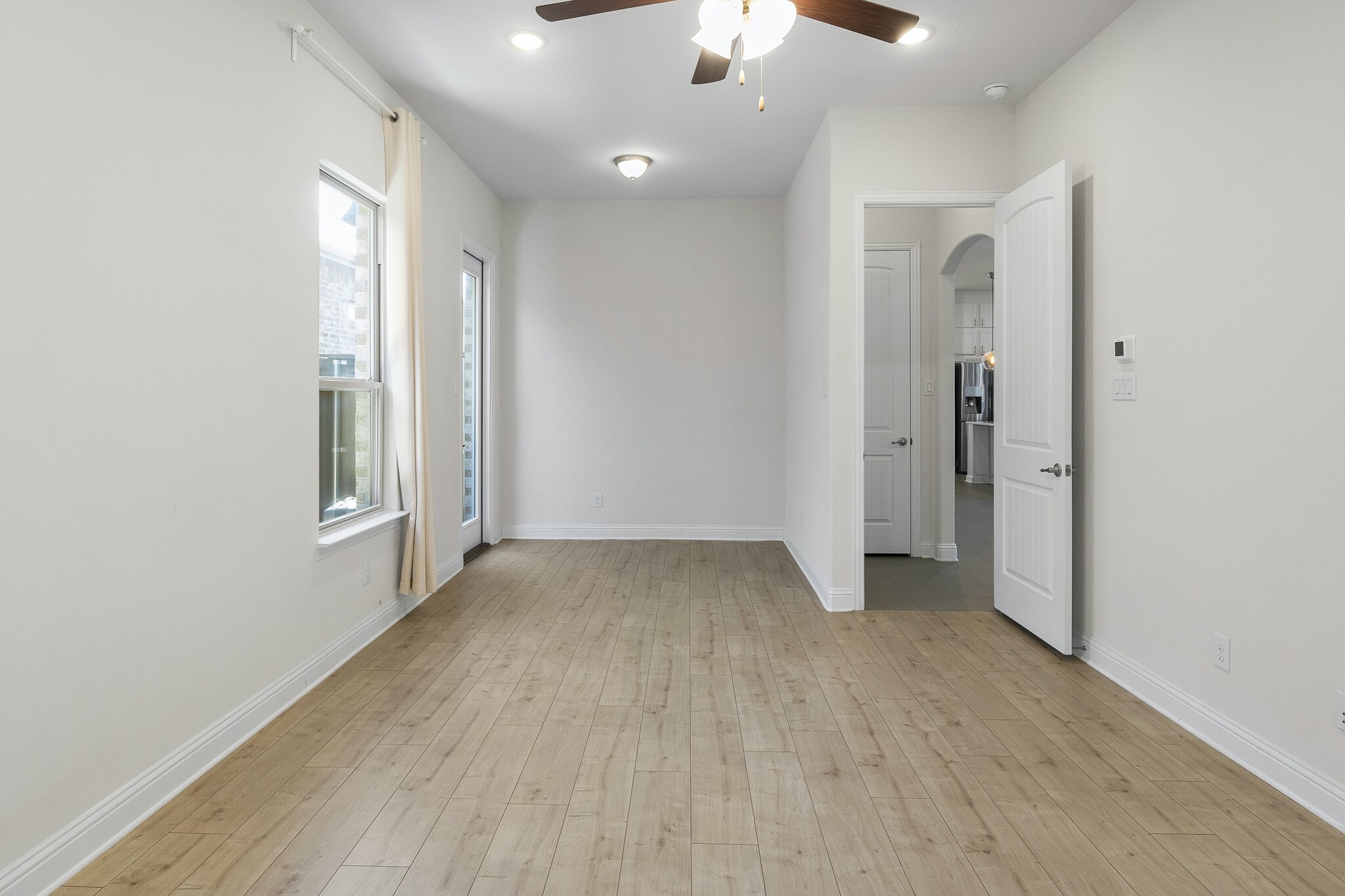 Building Photo - 8211 Agarito Way