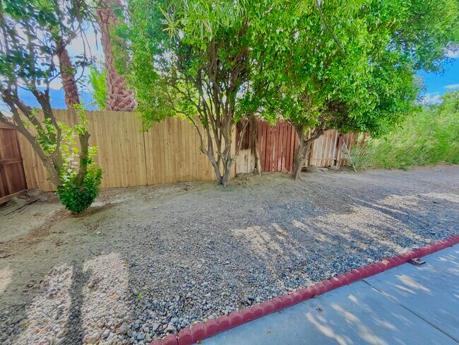 Building Photo - 2055 Marni Ct
