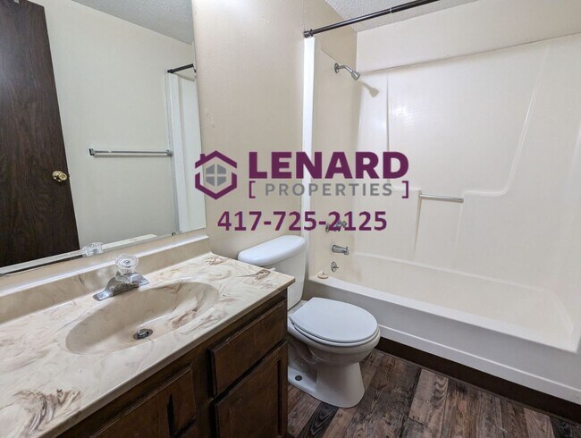 Building Photo - 245 W College St