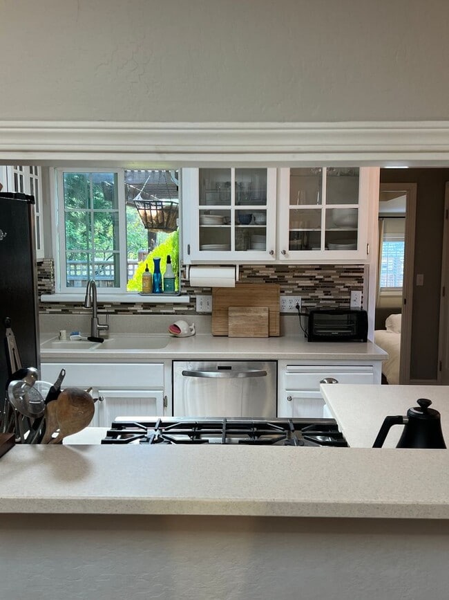 Building Photo - Beautiful 3 Bedroom Home in Scotts Valley — Spacious Yard & Ideal Location!