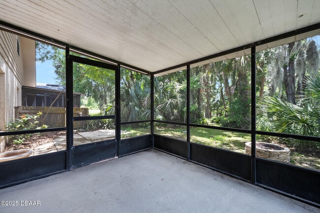 Building Photo - 830 Brimfield Ct