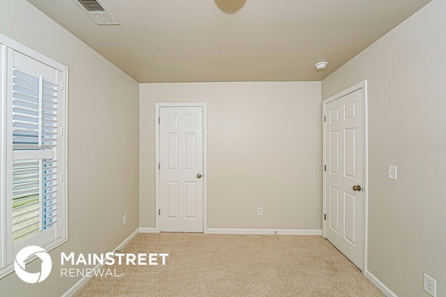 Building Photo - 331 Woodland Trl
