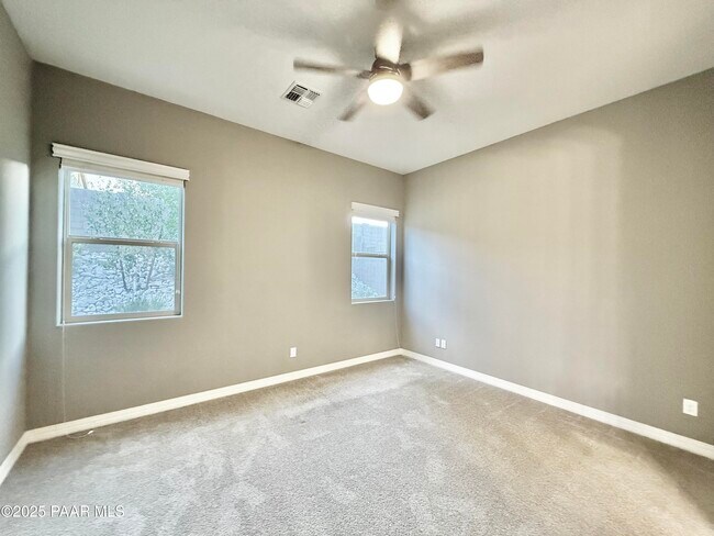Building Photo - 5768 N Thornberry Dr