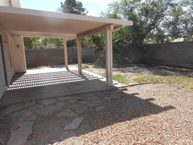 Building Photo - Beautiful 3 Bedroom home in Henderson