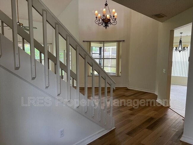 Building Photo - 1605 Slash Pine Pl