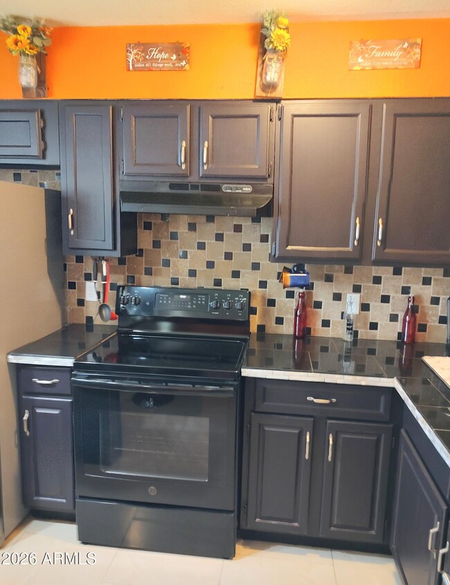Building Photo - 317 S Stapley Dr