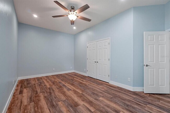 Building Photo - 231 Lakay Pl