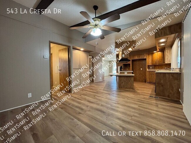 Building Photo - 543 La Cresta Dr