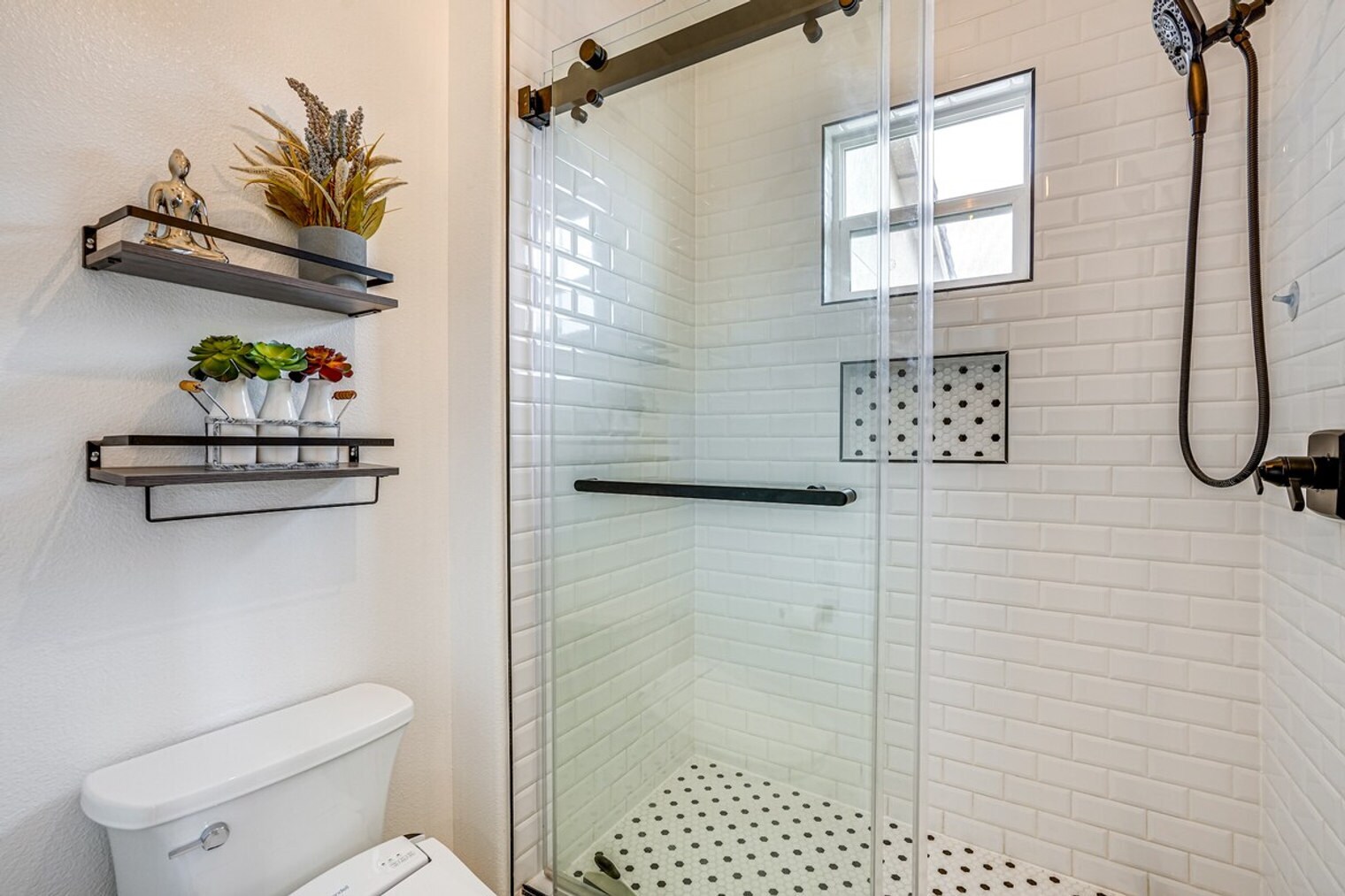 Building Photo - 1673 Harmony St