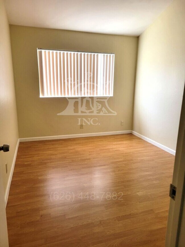 Building Photo - Spacious 2 Bedroom, 1 ¾ Bathroom Condo in Rosemead, CA.