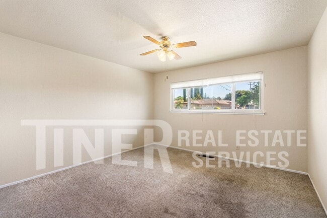 Building Photo - 6138 Cherrelyn Way