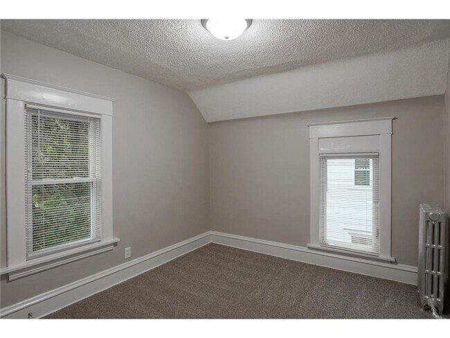 Building Photo - 3815 2nd Ave S