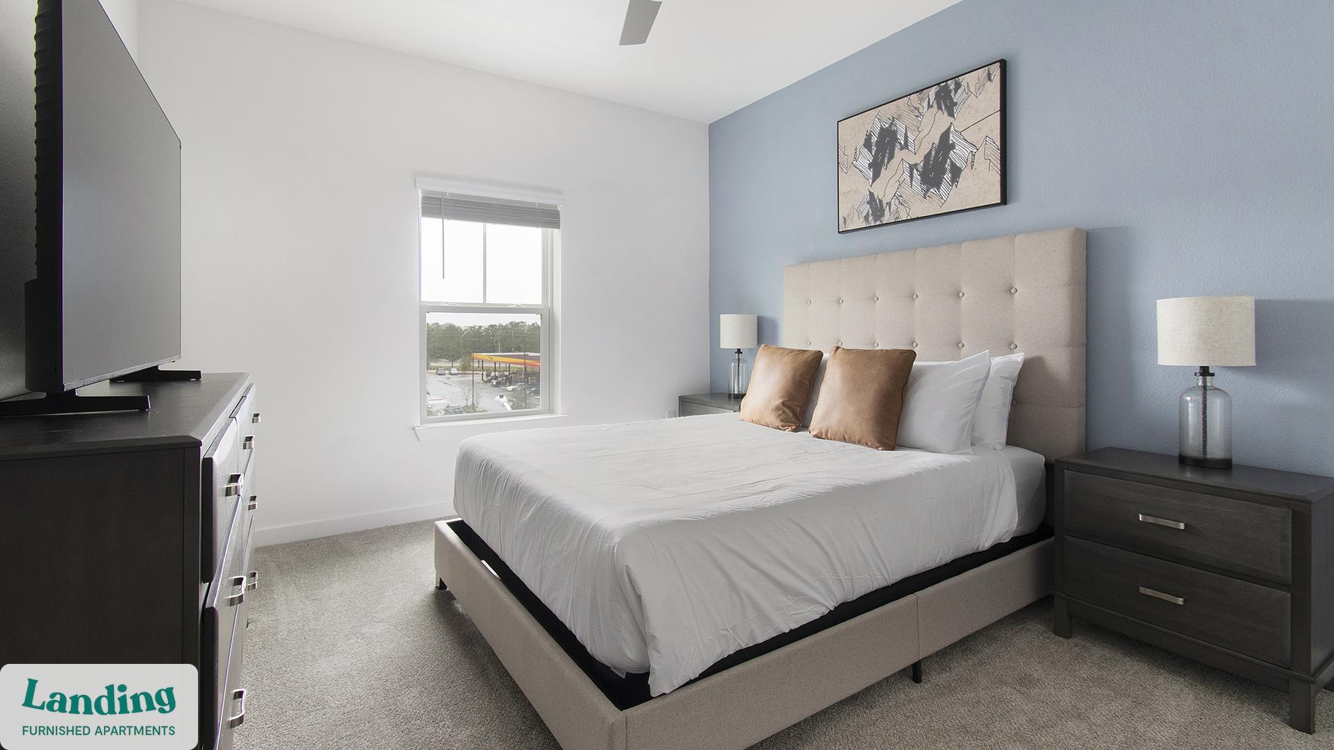 Building Photo - 12525 Tibbets Ln