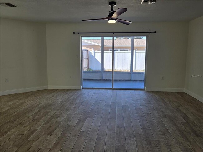 Building Photo - 9629 Morehead Ln