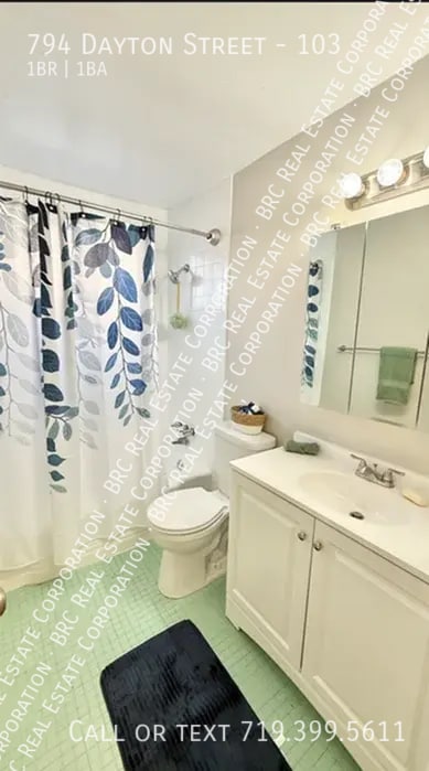 Building Photo - 794 Dayton St