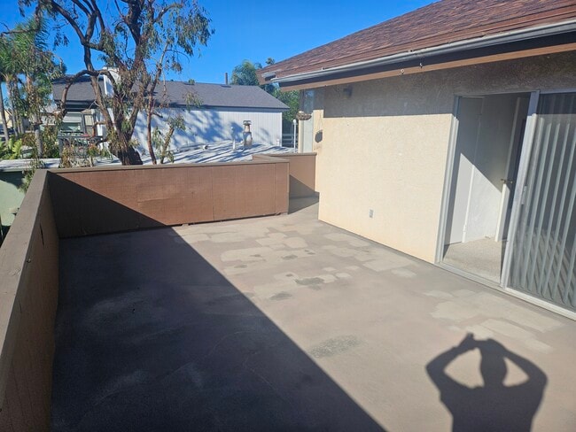 Building Photo - 289 Melrose Dr