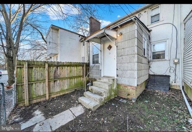 Building Photo - Spacious 2 bedroom in Chester!