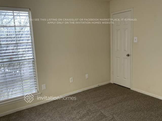 Building Photo - 14423 Sun Harbor Dr