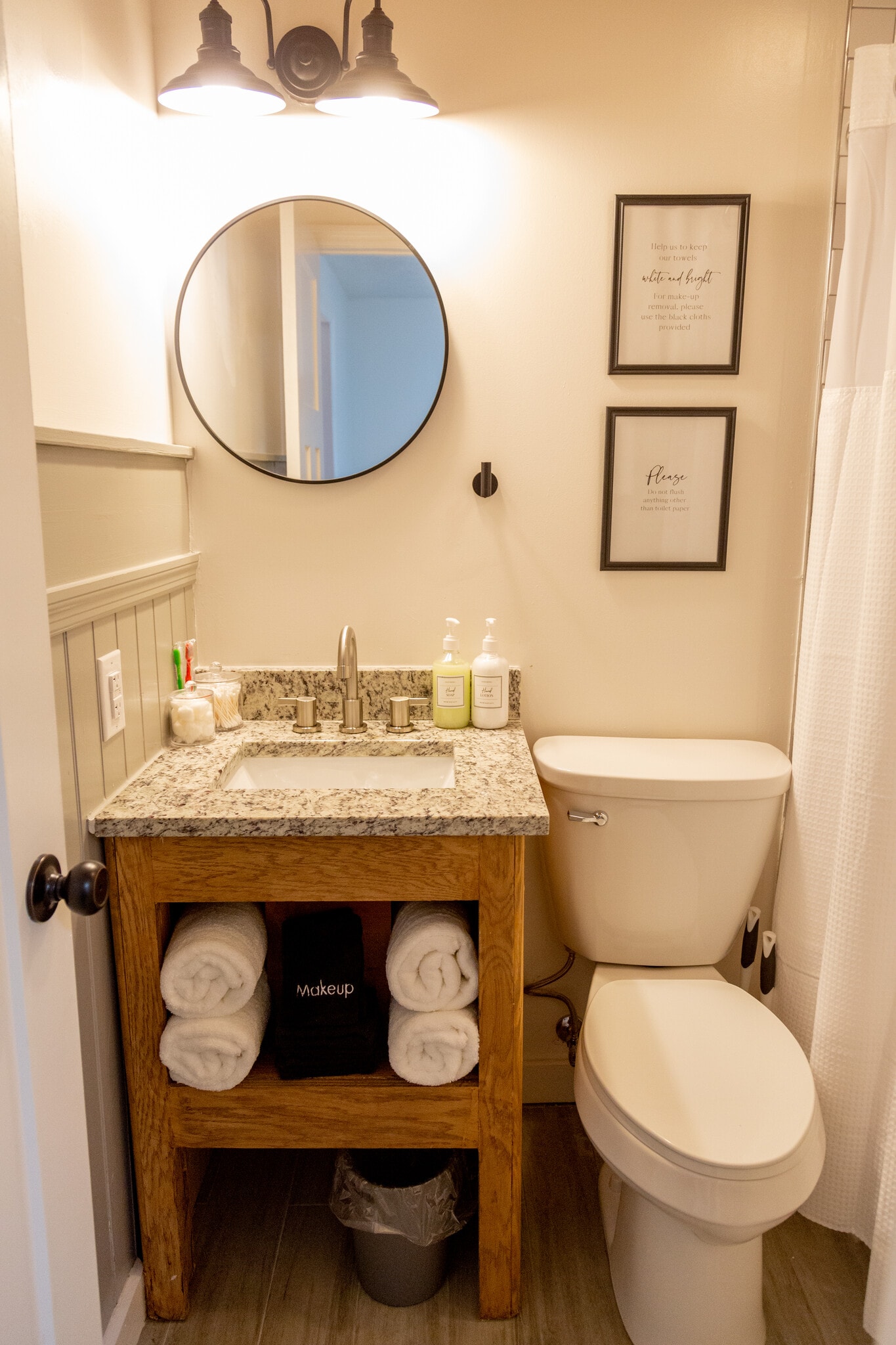 Bathroom - 315 Doyle St