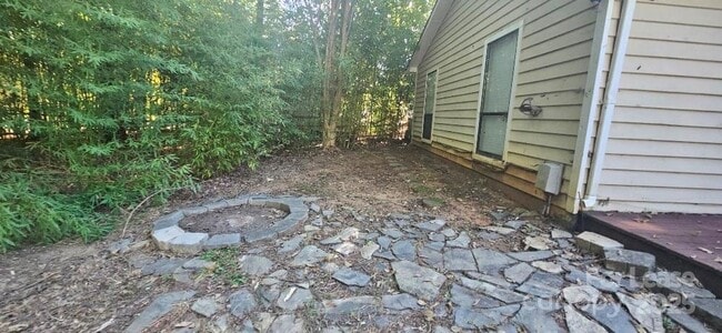 Building Photo - 3738 Sweetgrass Ln