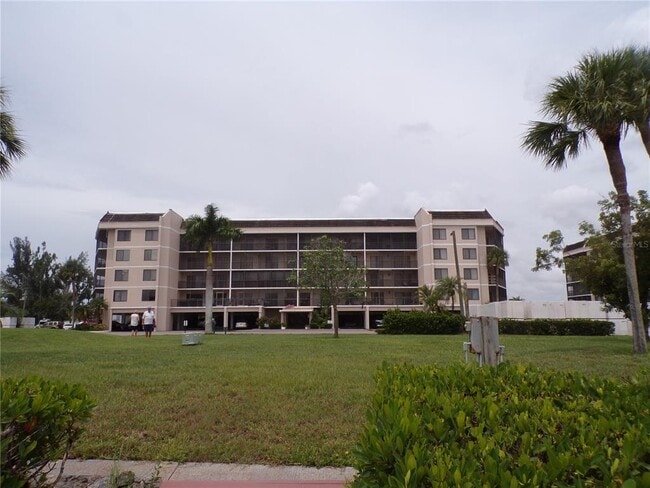 Building Photo - 25188 Marion Ave