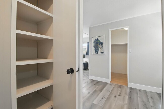 Building Photo - Highly Desirable Double Wide 55+ Home in Rancho Escondido!